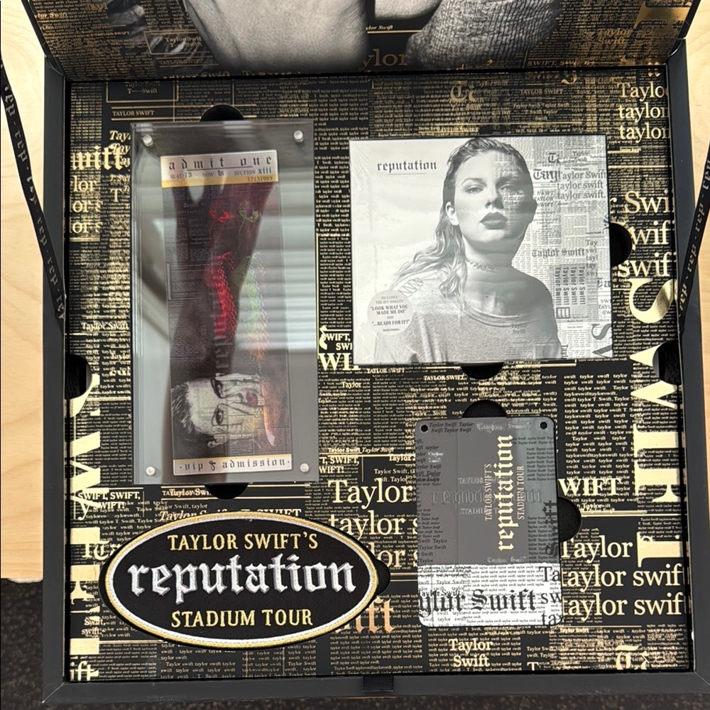 Taylor Swift Reputation Tour VIP Box with Working Video & Sealed Items - Picture 4 of 14